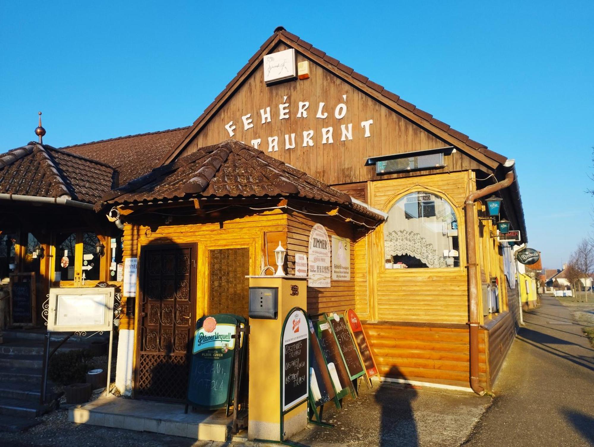 Feherlo Vendeghaz & Restaurant Buk Exterior photo